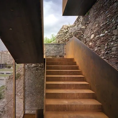 Finition de peinture Escaliers extérieurs en acier Marches de jardin